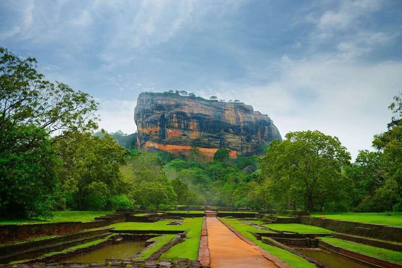 Sigiriya: Rock Fortress Private Guided Walking Tour - Why a Guided Sigiriya Walk Makes the Rock Fortress Feel Understandable