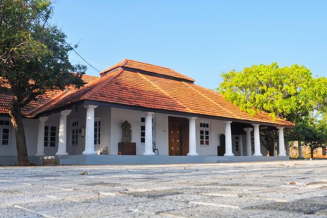 Small Group Hambantota City Tour - Stop 3: The tsunami-affected area, resilience with context