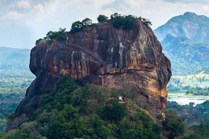 Sri Lanka 4 Day Private Tour - Day Three: Kitulgala rafting, Ramboda Falls, and Damro tea country