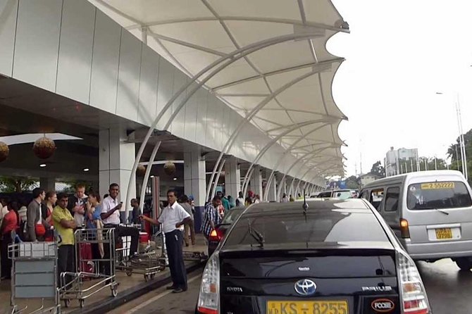 Sri Lanka Airport Taxi Service - Safety and Driver Style: The Details That Build Trust