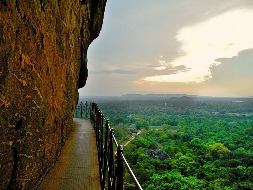 Sri Lanka Bentota: Day Trip to Sigiriya and Dambulla Temple - Dambulla Royal Cave Temple: A UNESCO Stop Packed Into About 1 Hour