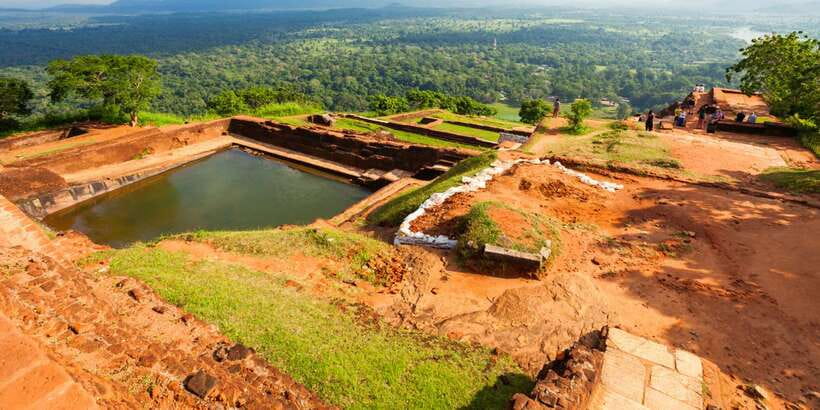 Sri Lanka Bentota: Day Trip to Sigiriya and Dambulla Temple - Sigiriya Rock Fortress: The 2-Hour Hike That Earns Its Views