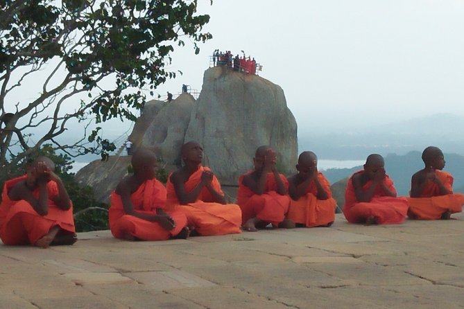 SRI LANKA EXPERIENCES- 12 Nights/13 Days Tour - A smart circuit: Negombo to the south with real variety