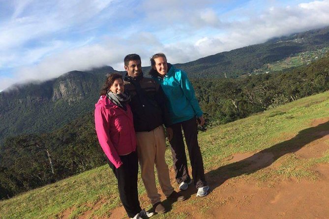 Sri Lanka Holidays Group Tour Packages - A private car that turns transfers into real sightseeing