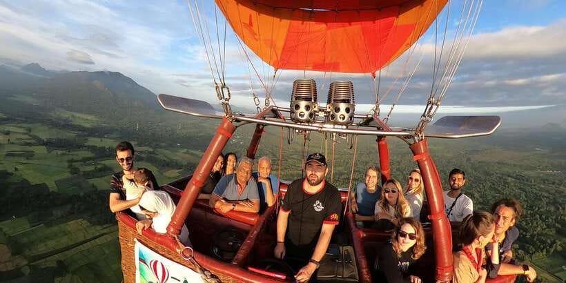 Sri Lanka: Hot Air Balloon ride - The Morning Game Plan: Pickup, Driver Guide, and Getting Ready