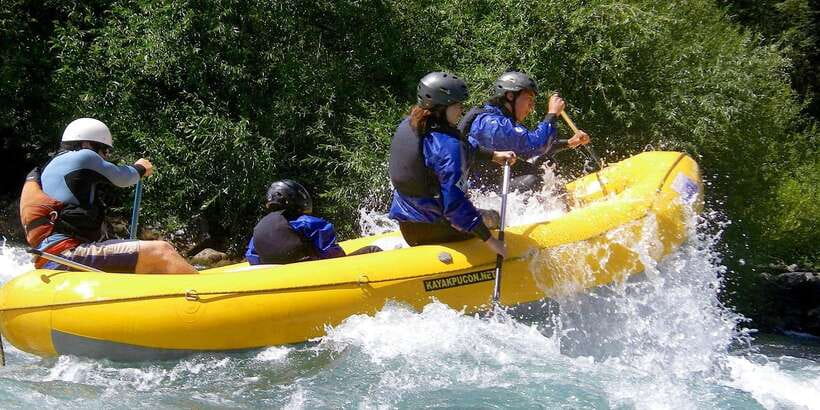 Sri Lanka Nature, culture, history and wildlife in 4 days - Day 4: Makandewa Rainforest Walk and Kitulgala Whitewater Back to Colombo