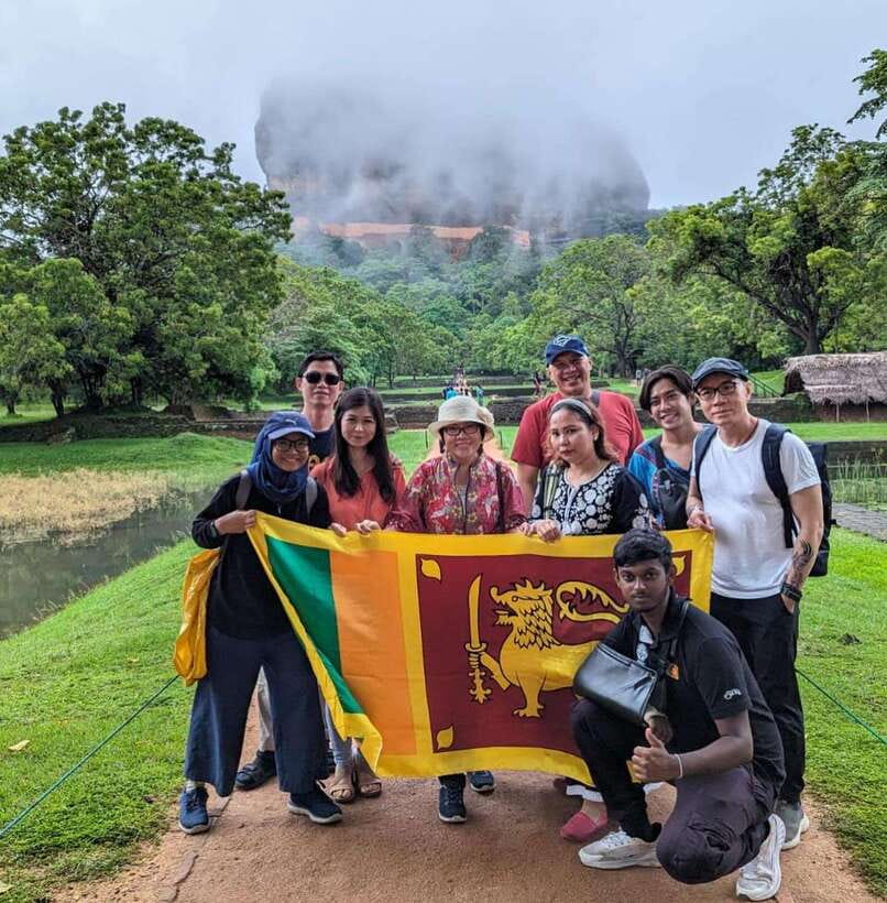 Sri Lanka private tour package 10 Days. and luxury hotel - Price and logistics for a group of up to 2