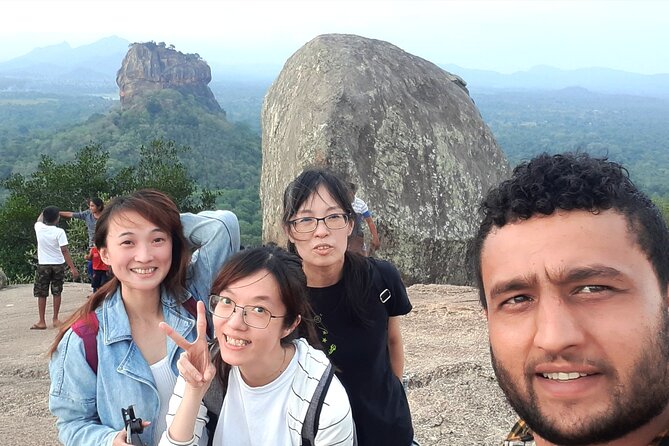 Sri Lanka Privet Tour/7 days Chauffeur, Vehicle, Accommodations + Customizable - Horton Plains and tea in the same day: high-country hiking plus a sweet reset