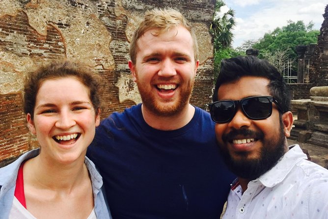 Sri Lanka sightseeing tours 11 Days with driver, vehicle and H/B accommodations - Ella and Nuwara Eliya: one scenic rail segment plus mountain air
