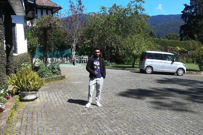 Sri Lankan Tourist Driver with great local )knowledge all over the country! - Day 4 in Colombo Area Stops: Gem Museum and Wood Carvings