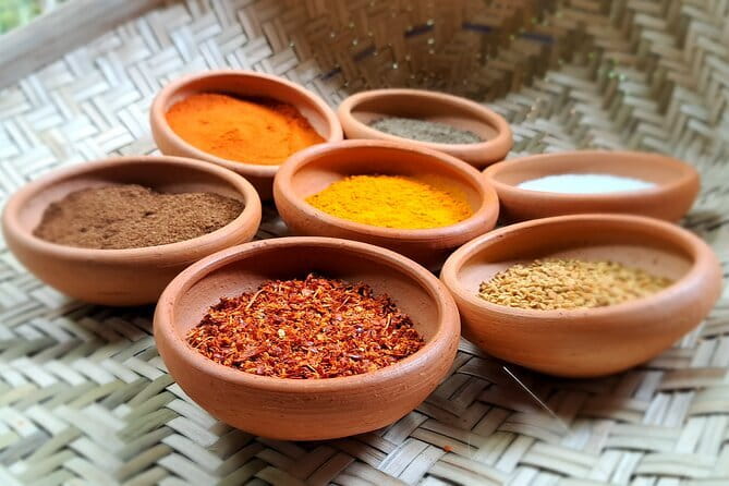 Srilankan Cooking class by FFL kandy - Quick hits before you cook in Kandy