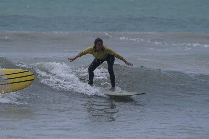 Surf with Apple - Kurumba Bay Start, Water Time, Then Back Again
