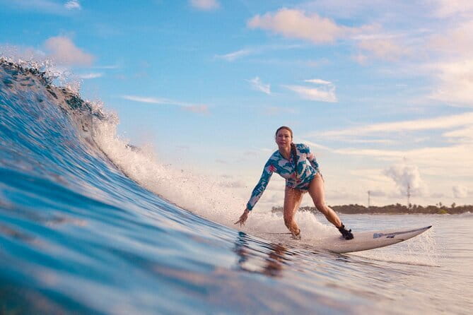 Surf with Apple - Who This Suits Best in Weligama