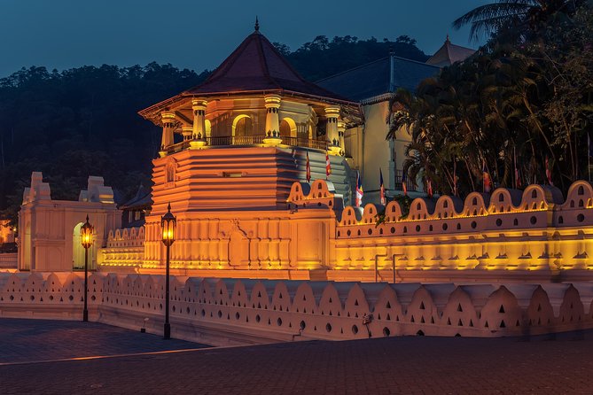 Temple of The Sacred Tooth Relic Entrance Ticket with Guide - Kandy’s Sacred Tooth Relic Temple: What Your Ticket Actually Does