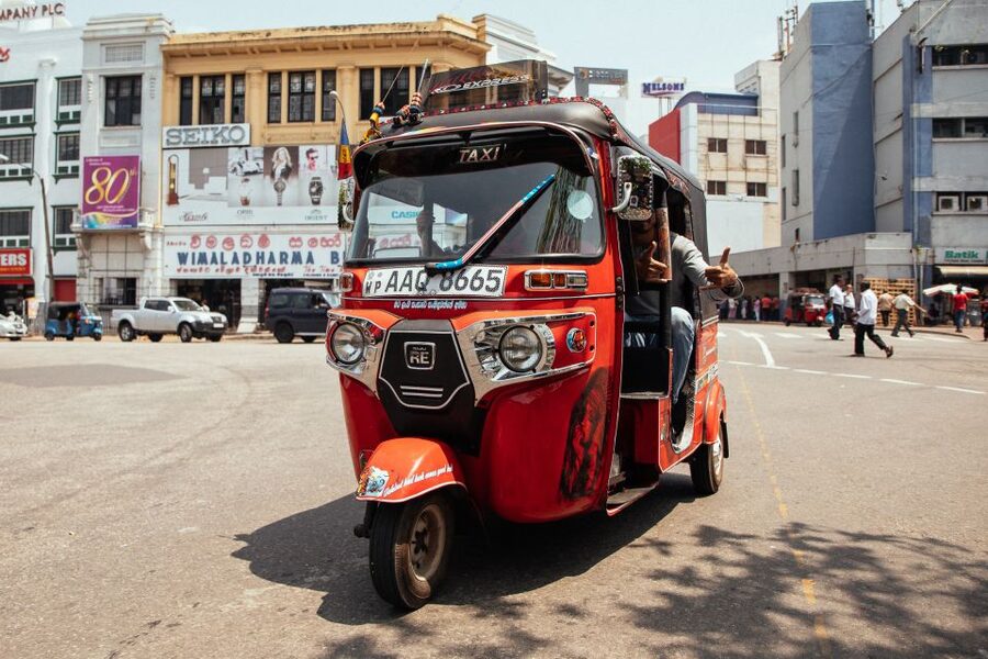 The True Essence of Colombo:Private Highlights & Hidden Gems - Galle Face sunset, prawn cake, and the mood shift to the ocean