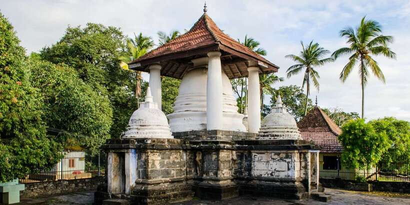 Three Temples Loop In Kandy Day Tour By Tuk Tuk - A tuk tuk loop that hits the Kandy classics fast