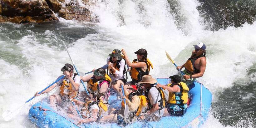 Thrills of Kitulgala - Kelani River rafting: adrenaline with serious scenery