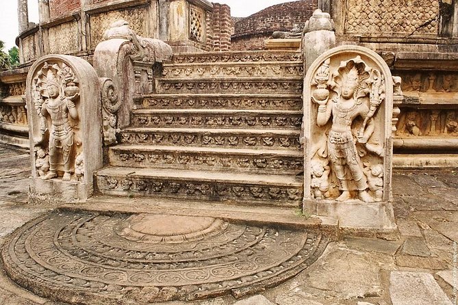 Tour Packages in Sri Lanka - Most Popular Round Tour - All in One Tour - Entering Sri Lanka via Colombo, with a plan already built