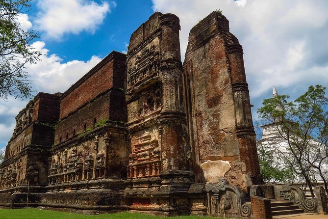 Tour Packages in Sri Lanka - Most Popular Round Tour - All in One Tour - Who this round tour is best for, and who might want tweaks