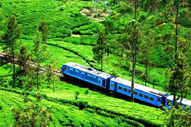 Train tickets from Kandy to Nuwara Eliya or Hatton Station - Choosing the right seats, especially for Adams Peak plans