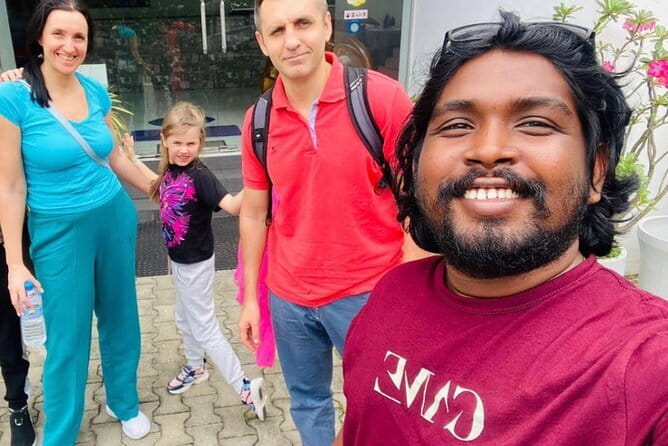 Transfer between Colombo (CMB) Airport and Galle Face Hotel - The drive to Colombo, and why the short trip still matters