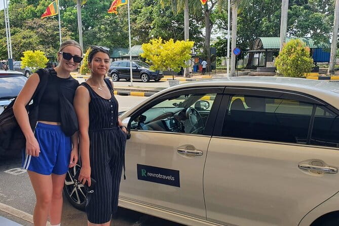 Transfer between Colombo (CMB) Airport and Galle Face Hotel - Should you book this Colombo CMB to Galle Face Hotel transfer?
