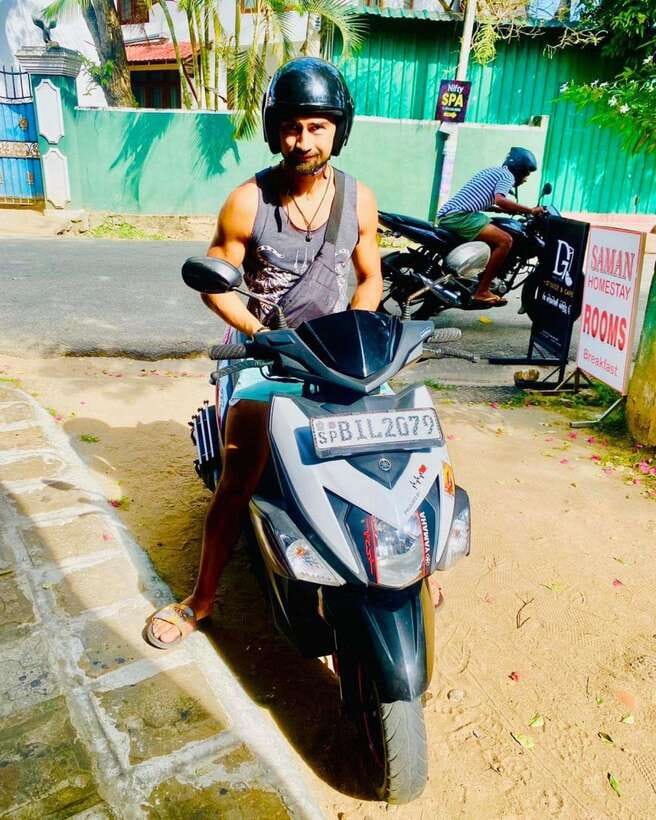 Trincomalee: Guided scooter City Tour - Why a guided scooter day works so well in Trincomalee
