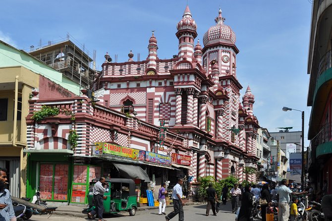 Tuk It Easy Colombo - Starting at Independence Square, then rolling into real neighborhoods