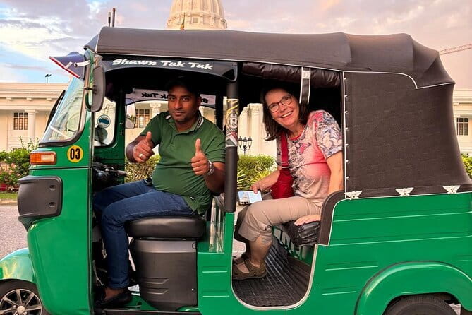 Tuk-Tuk City Tour Colombo SL - Colombo National Museum and Independence Square Photo Time