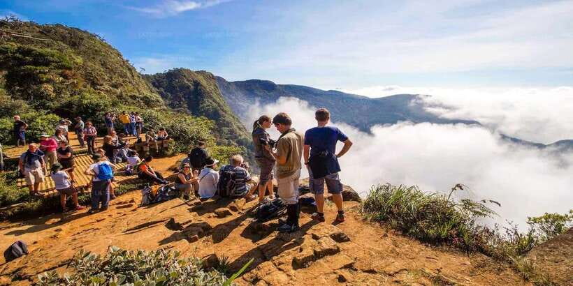 Visit Horton plains and Nuwara Eliya from Kandy - The shared-vehicle reality, and why the driver can make or break it